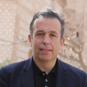 Associate Professor Stewart Vella